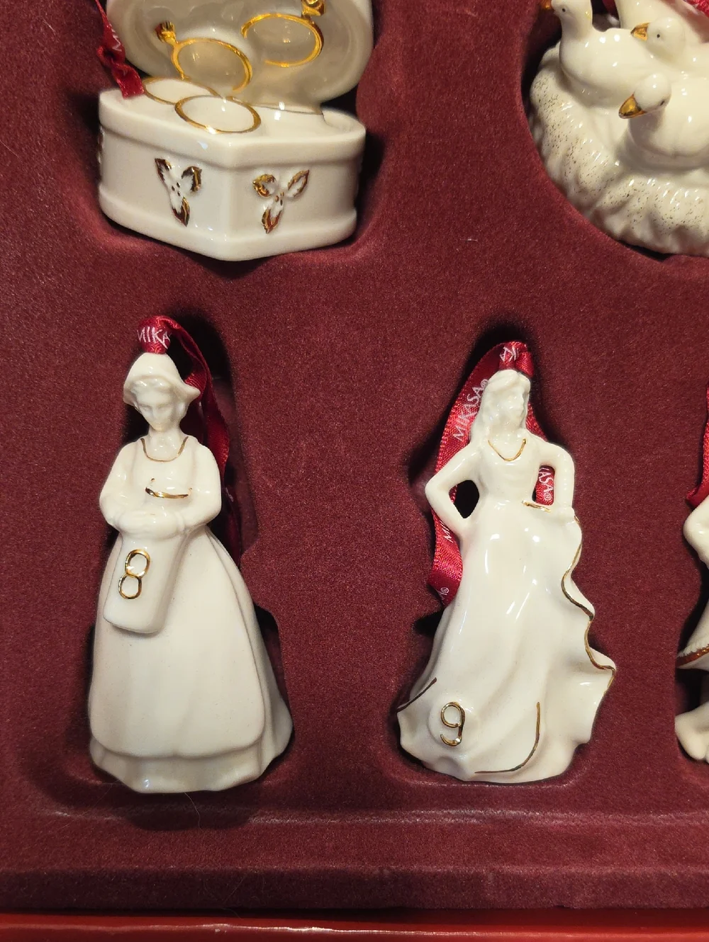 Mikasa Porcelain Holiday Figurine Ornament Set - White with Gold Accents
